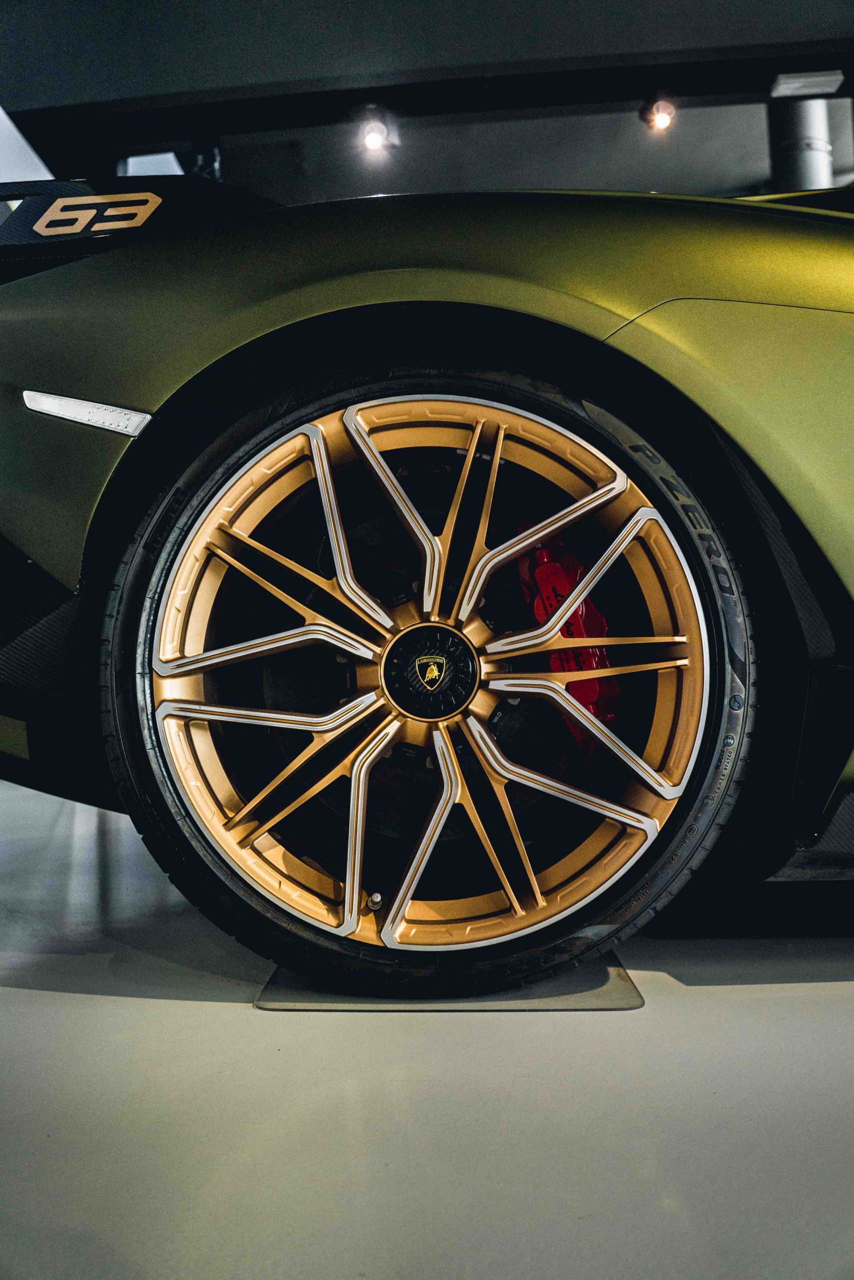 Lamborghini Sian wheel and tyre