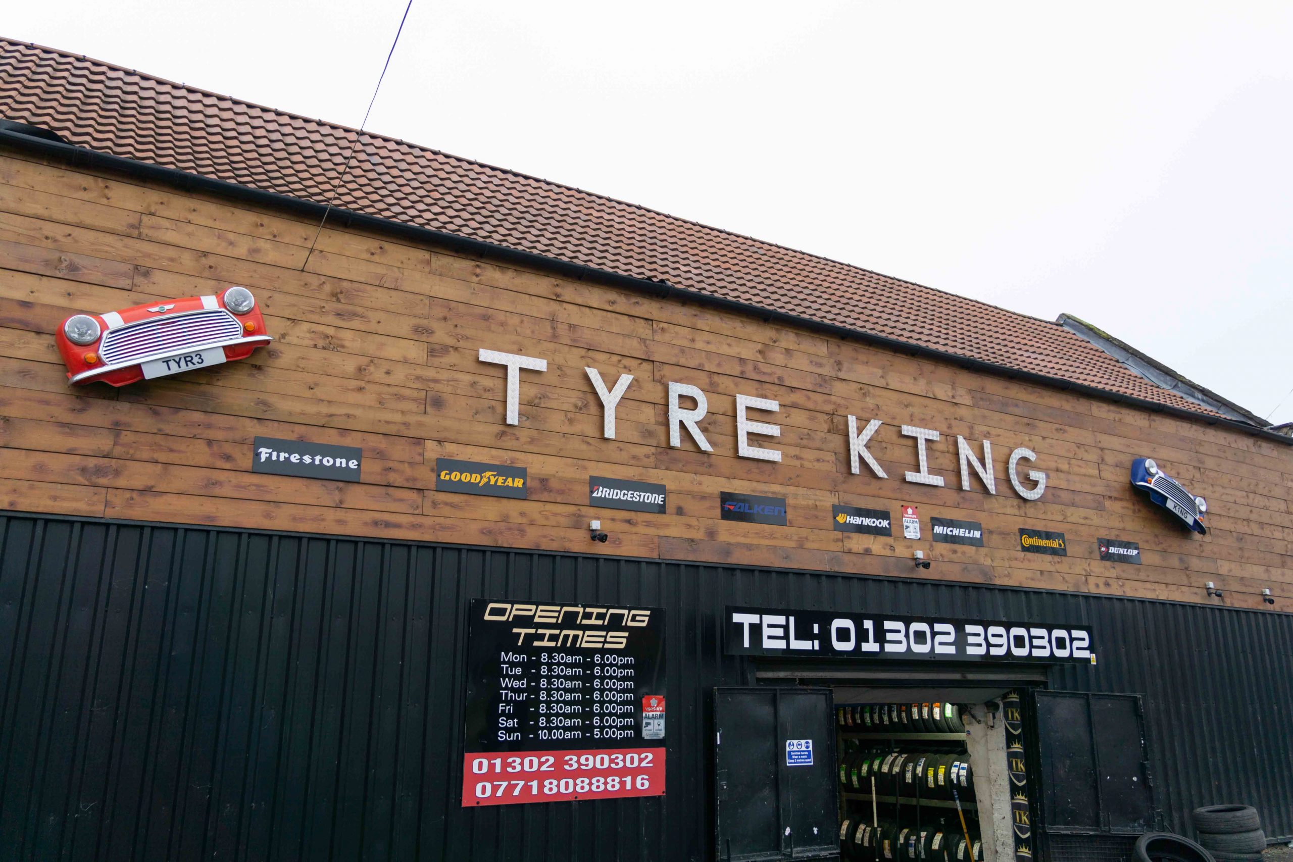Tyre King Donington building outside